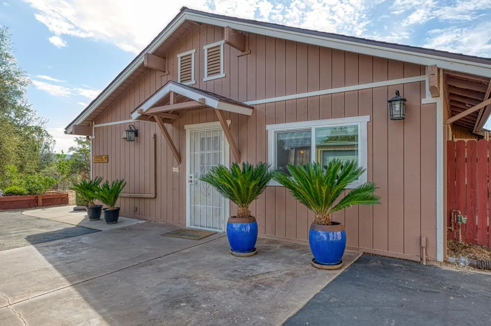 44585 Spring Hill Road Coarsegold, CA 93614