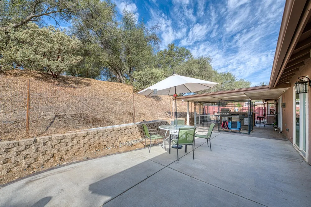 44585 Spring Hill Road Coarsegold, CA 93614