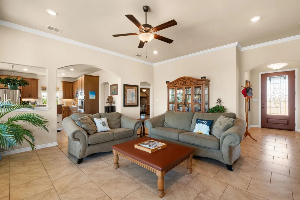 3083 HWY 138 Florence, TX 76527