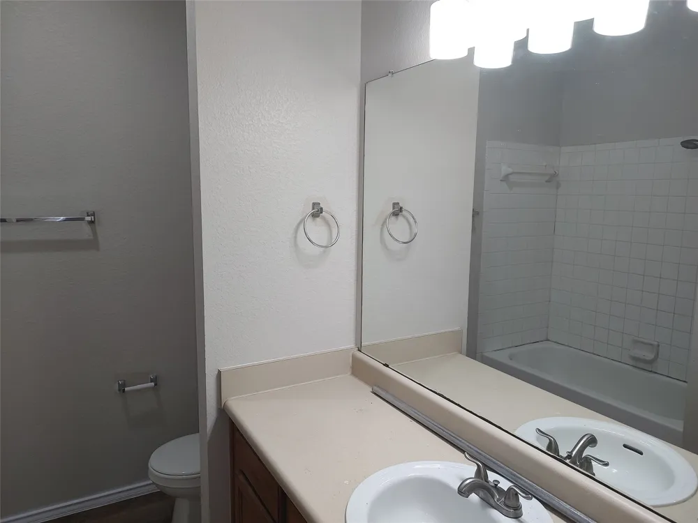 2842 SOUTHAMPTON WAY #A Round Rock, TX 78664