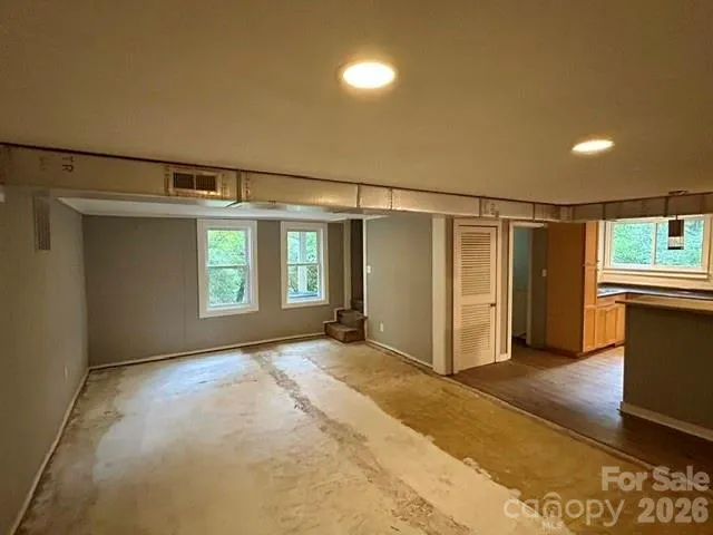 62 Kinard Lane Penrose, NC 28766