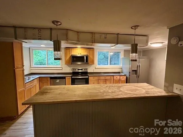 62 Kinard Lane Penrose, NC 28766