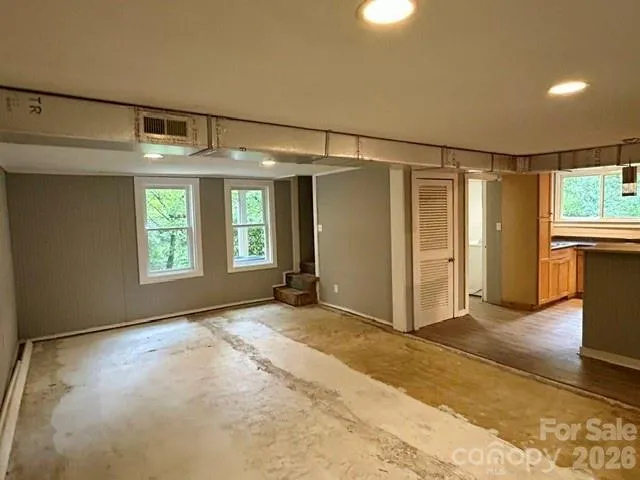 62 Kinard Lane Penrose, NC 28766