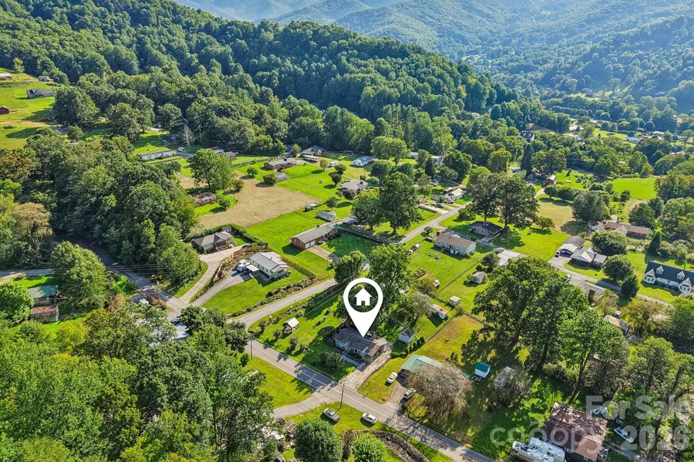 550 Lickstone Road Waynesville, NC 28786