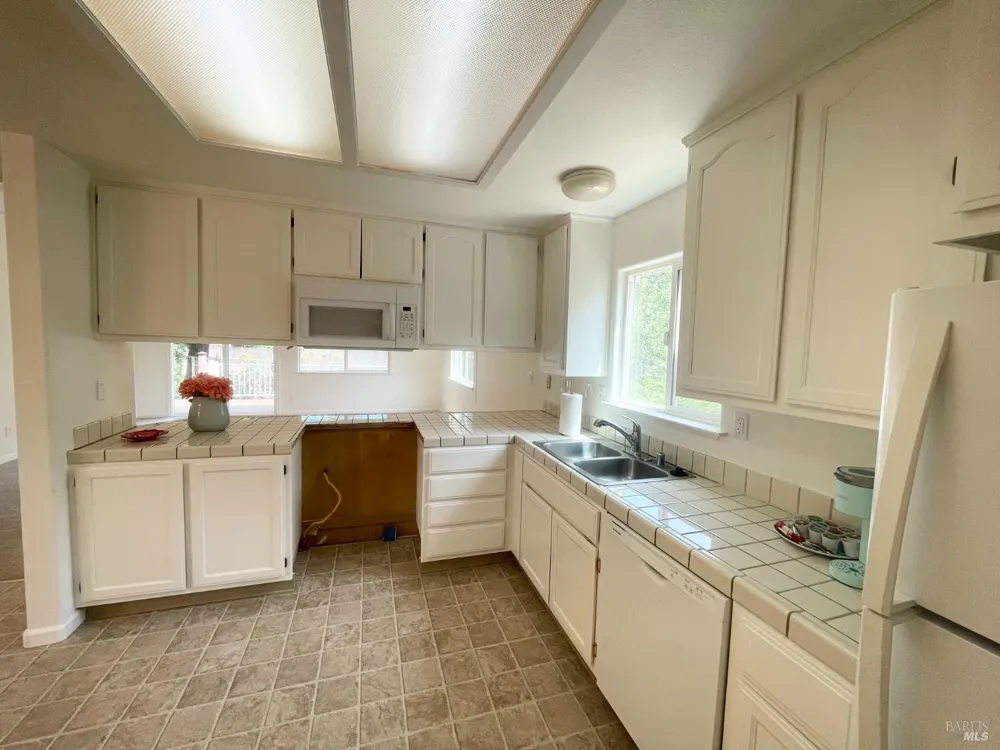10324 Walnut Way Kelseyville, CA 95451