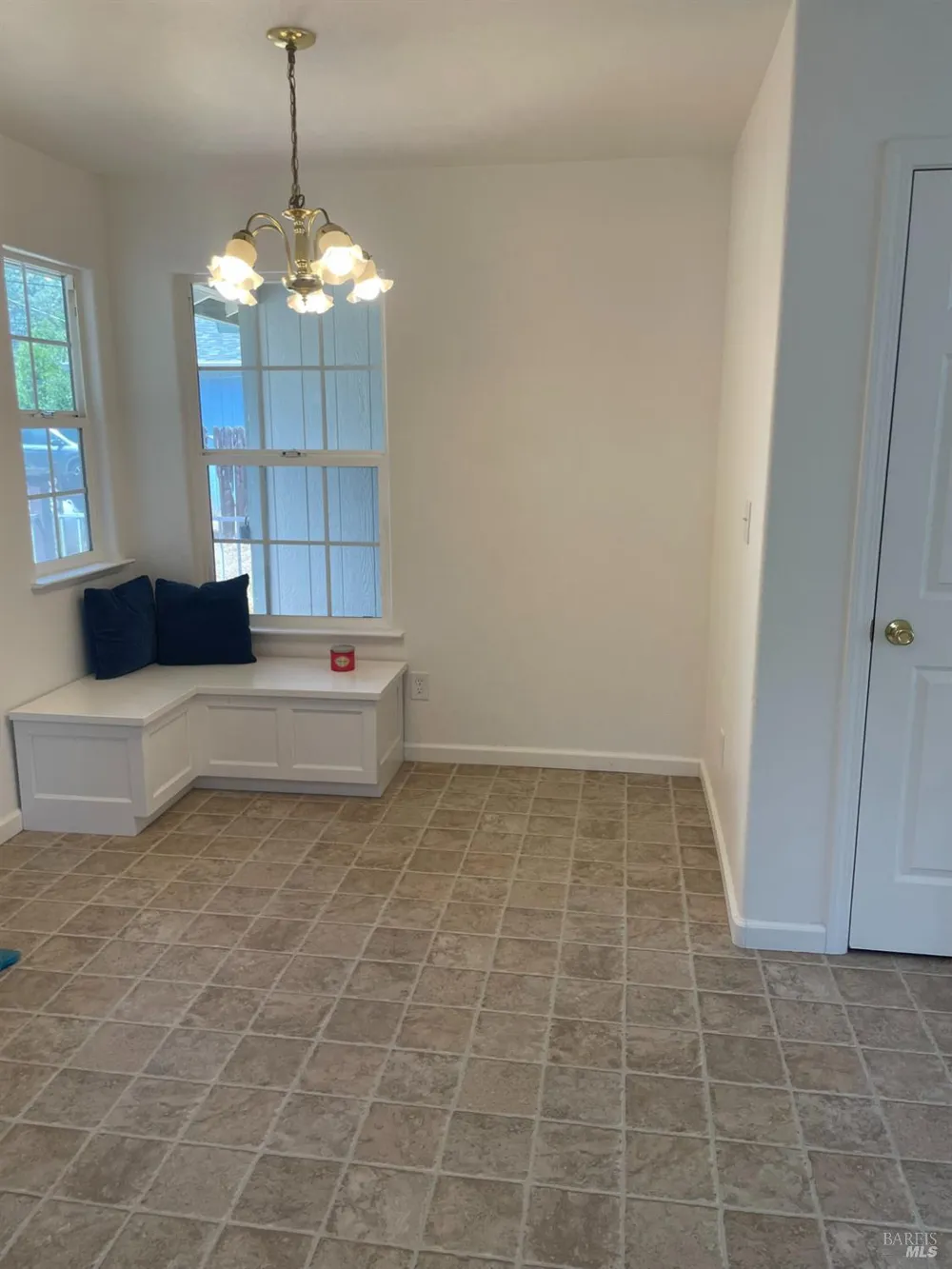 10324 Walnut Way Kelseyville, CA 95451