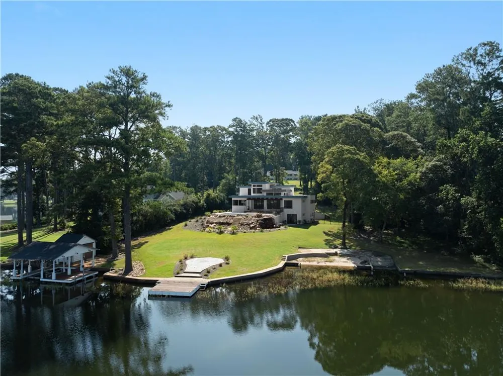 3258 S Bay Drive Jonesboro, GA 30236