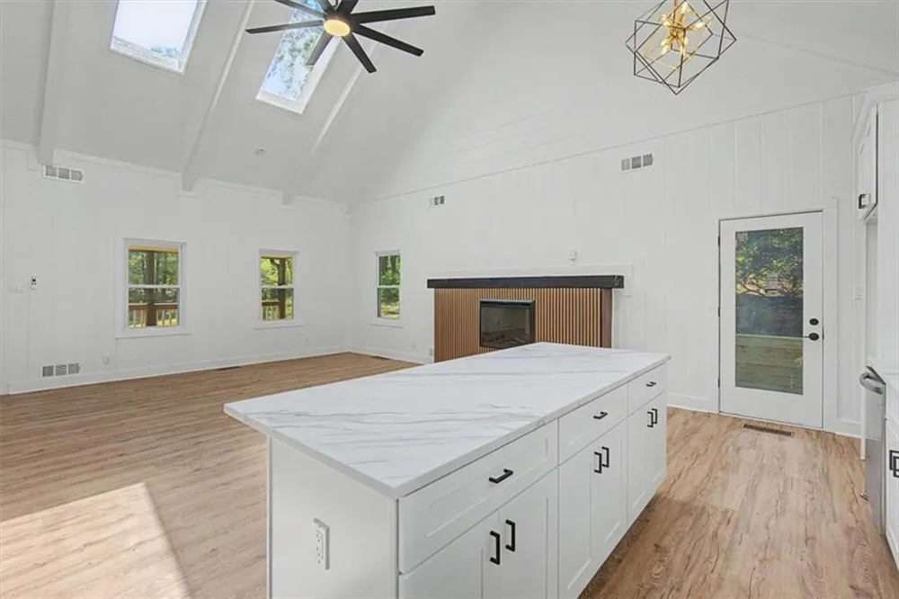 1741 Lucy Drive NW Kennesaw, GA 30152