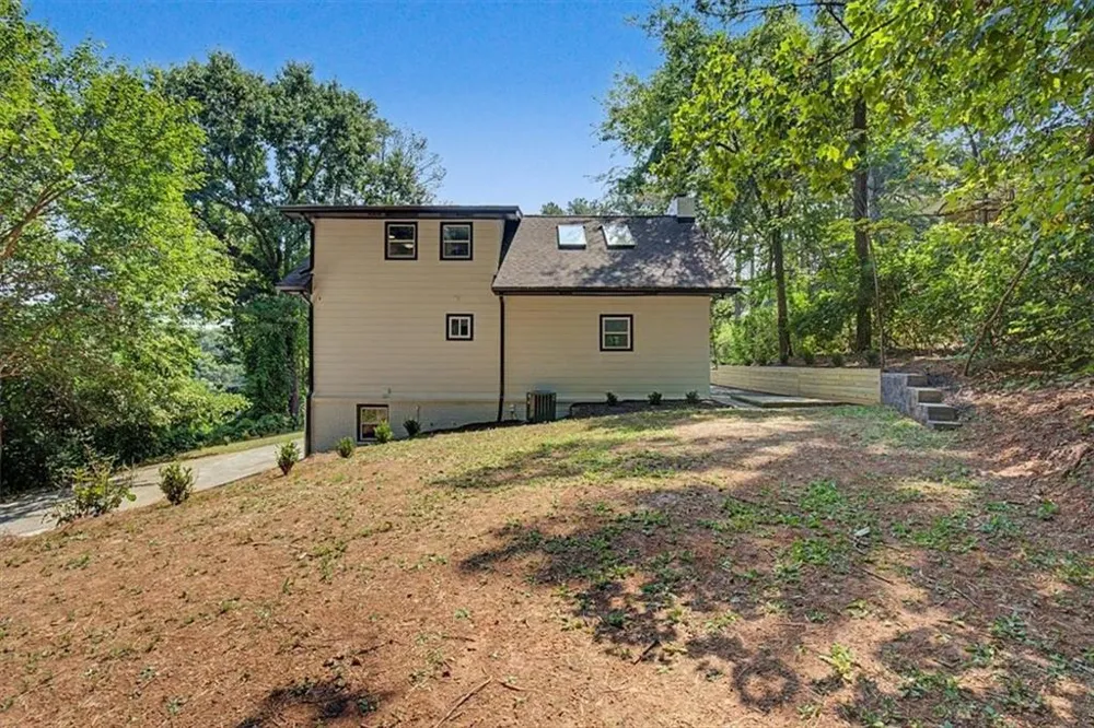 1741 Lucy Drive NW Kennesaw, GA 30152
