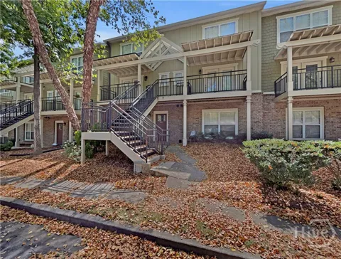 490 Barnett Shoals #817