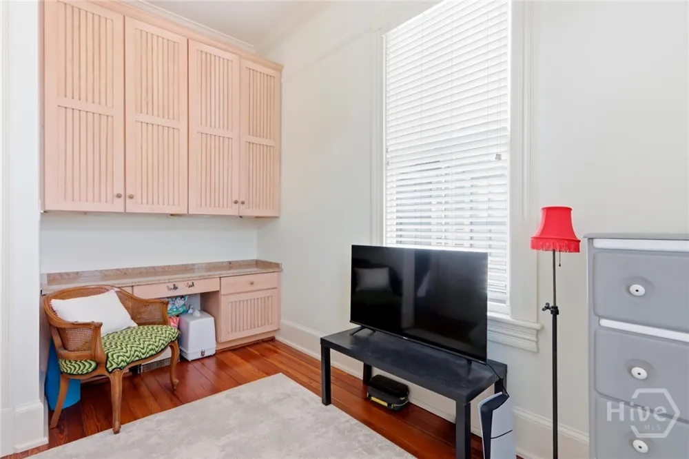 19 E 39th Street Savannah, GA 31401