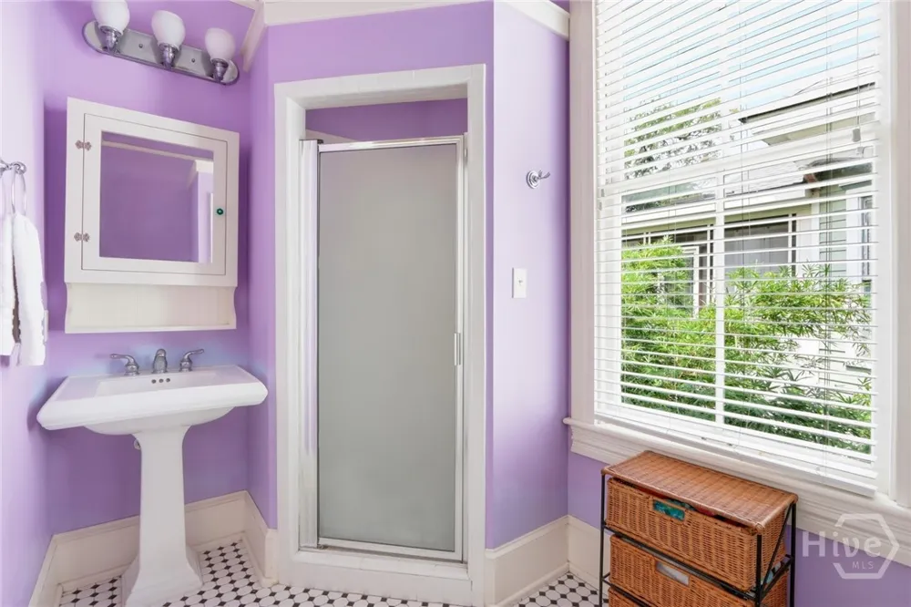 19 E 39th Street Savannah, GA 31401