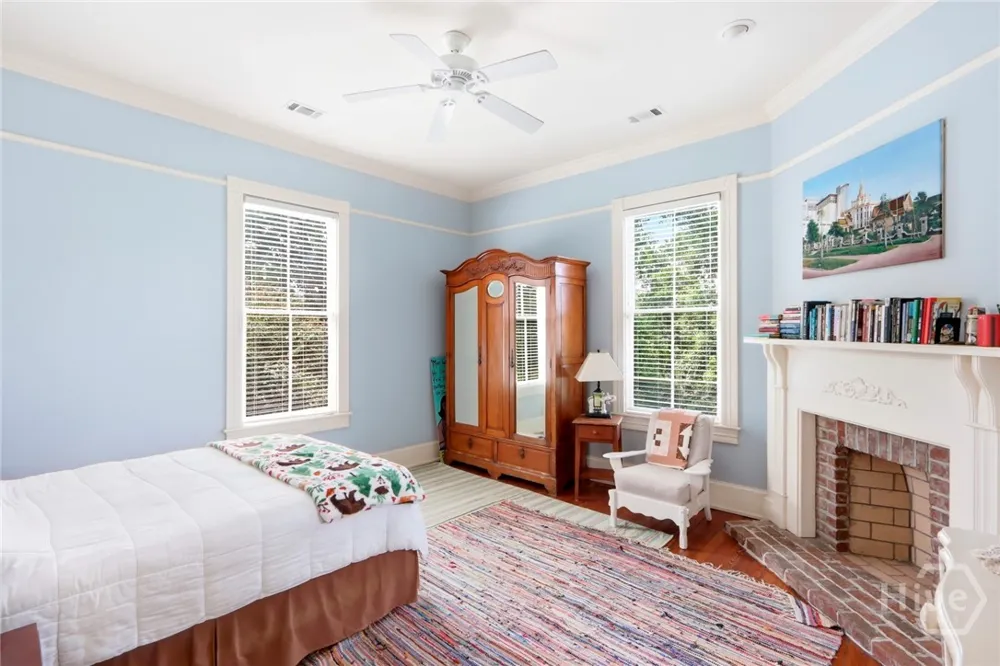19 E 39th Street Savannah, GA 31401