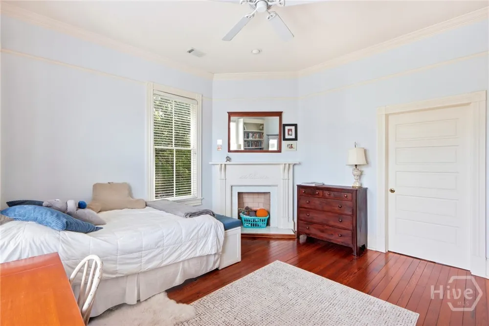 19 E 39th Street Savannah, GA 31401