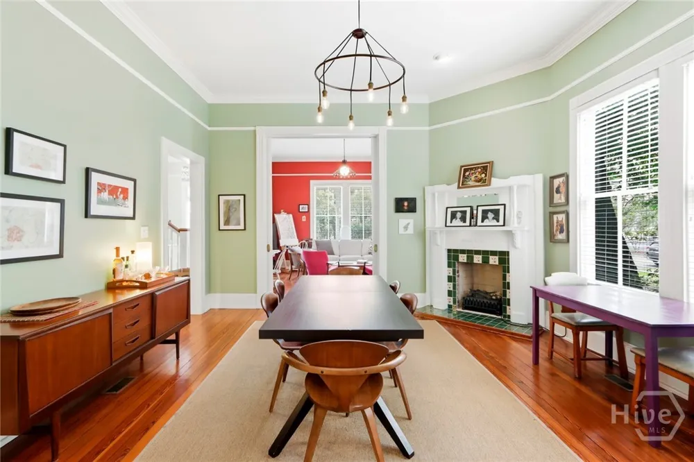 19 E 39th Street Savannah, GA 31401