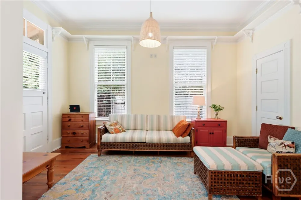 19 E 39th Street Savannah, GA 31401