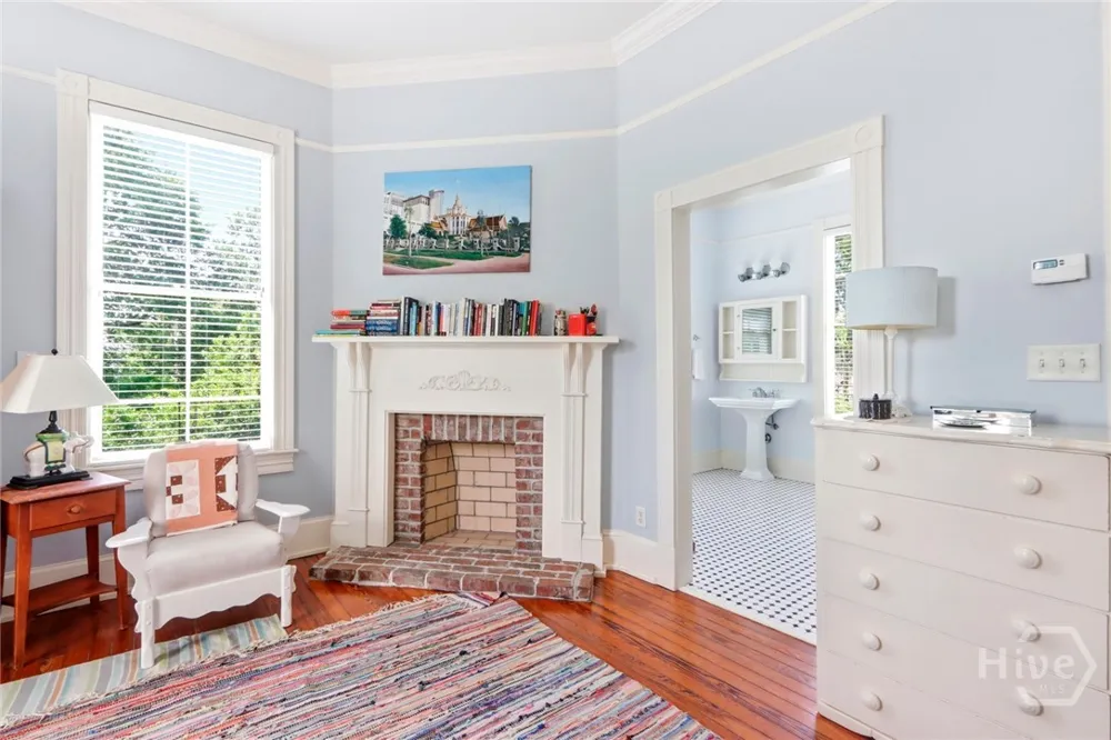 19 E 39th Street Savannah, GA 31401