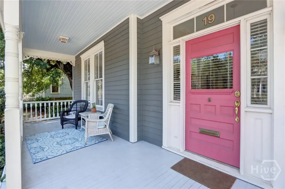 19 E 39th Street Savannah, GA 31401