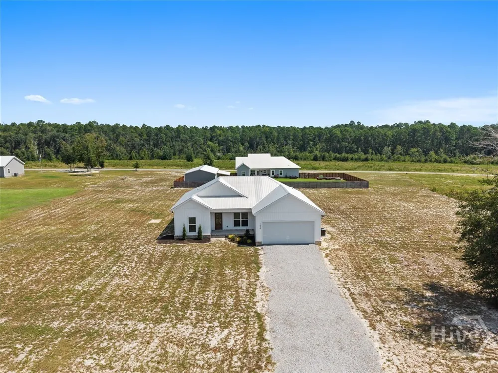 1434 Paris Avenue Swainsboro, GA 30401