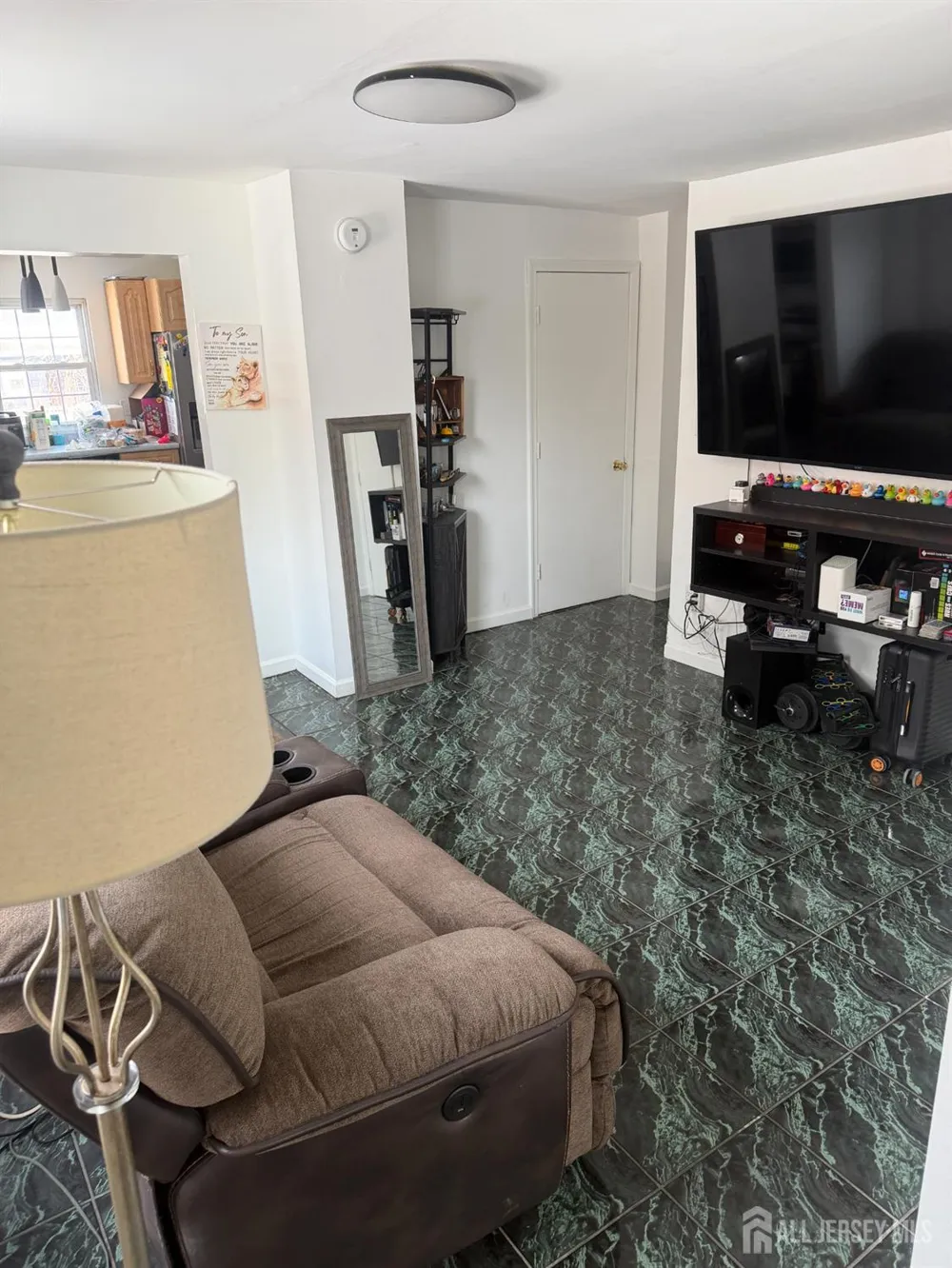 20 Lincoln Avenue Carteret, NJ 07008