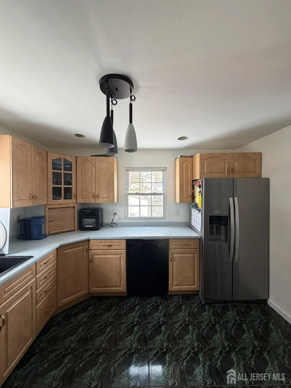 20 Lincoln Avenue Carteret, NJ 07008