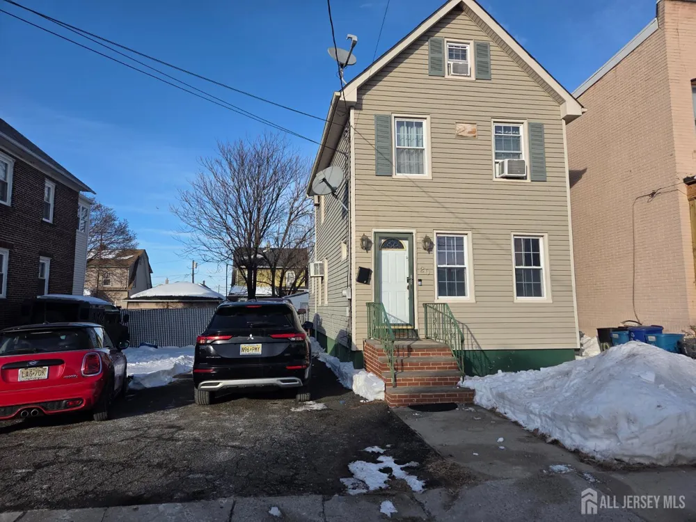 20 Lincoln Avenue Carteret, NJ 07008