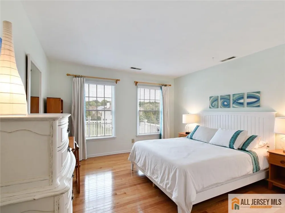 27 Bodine Drive Cranbury, NJ 08512