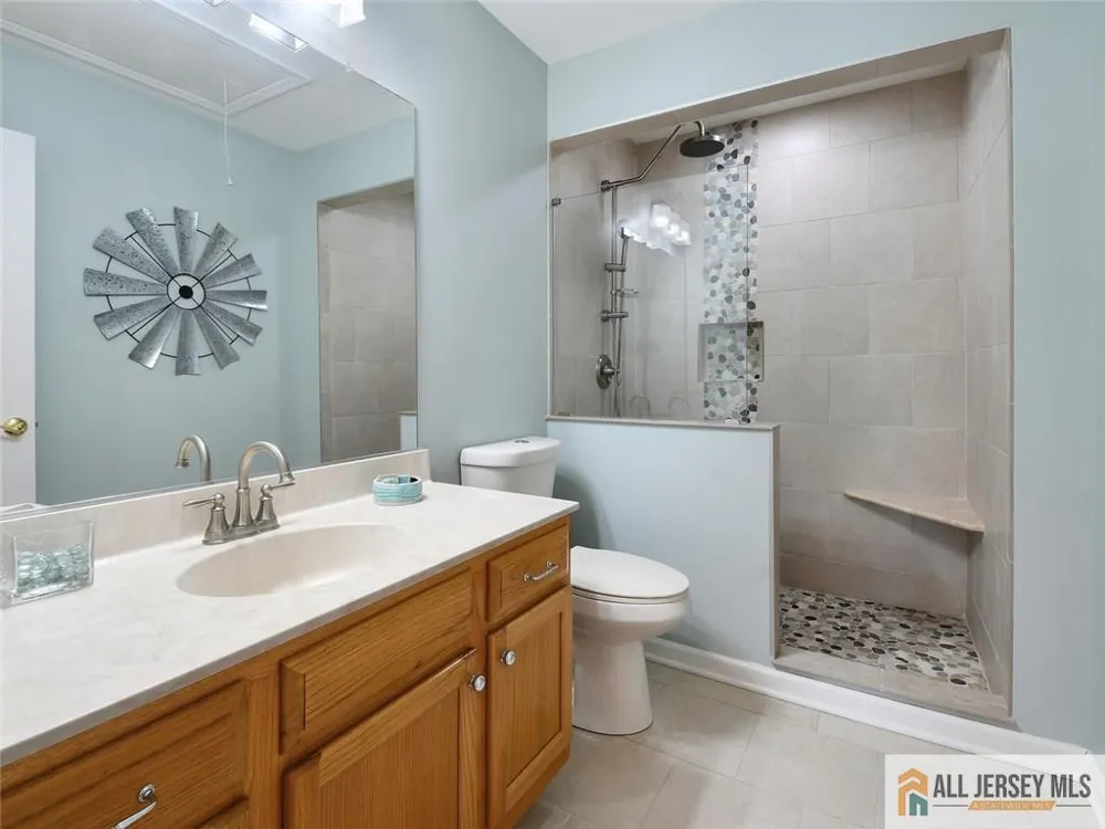 27 Bodine Drive Cranbury, NJ 08512