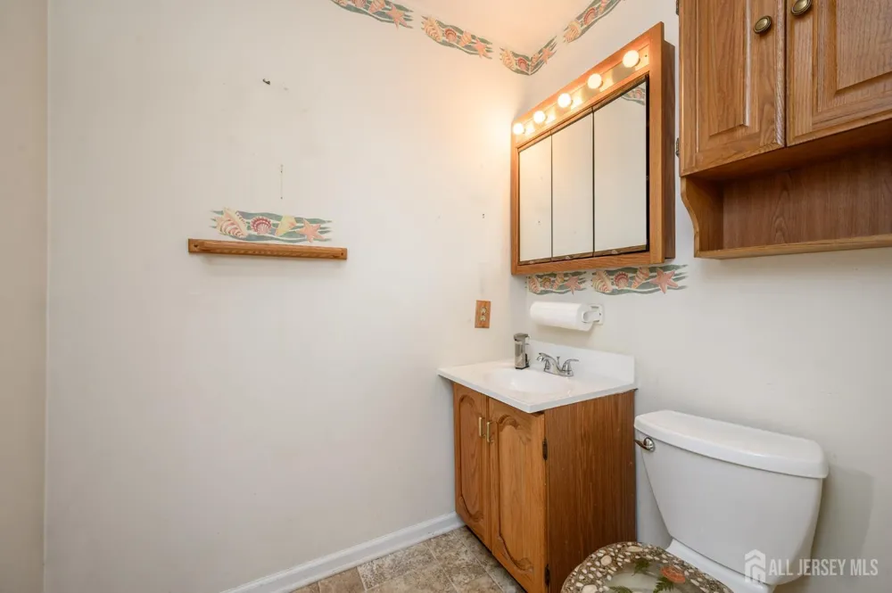 39 River Bank Drive Florence, NJ 08554