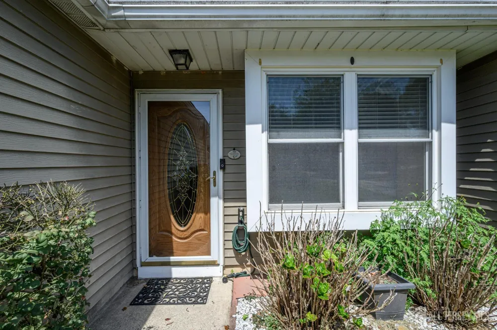 39 River Bank Drive Florence, NJ 08554