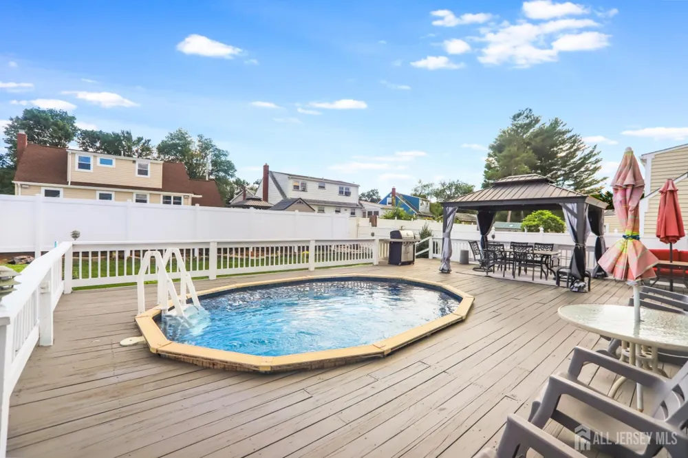 354 Colonia Boulevard Colonia, NJ 07067