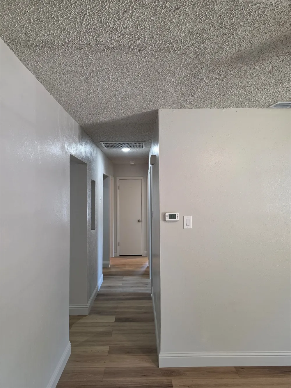 1007 Quincy Circle Garland, TX 75040