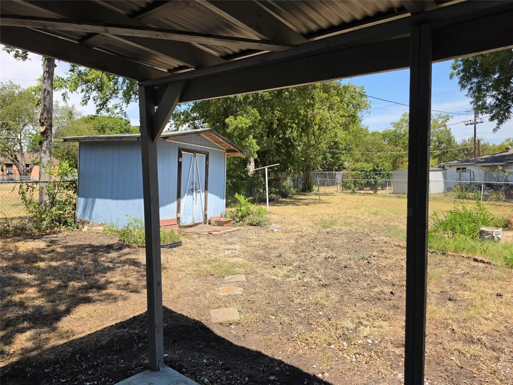 1007 Quincy Circle Garland, TX 75040