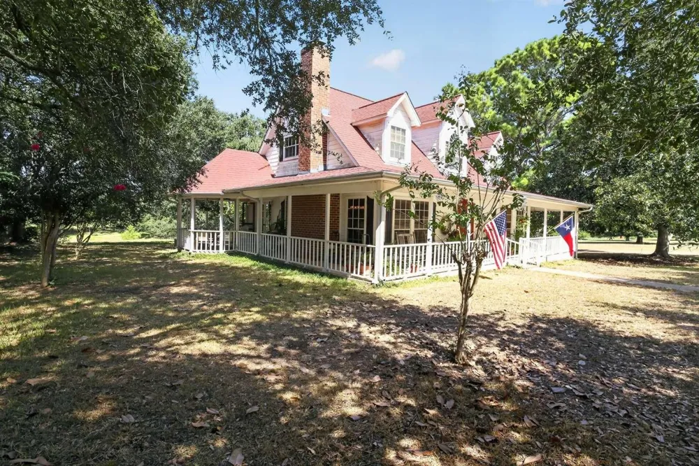 3507 Azalea Street Brenham, TX 77833