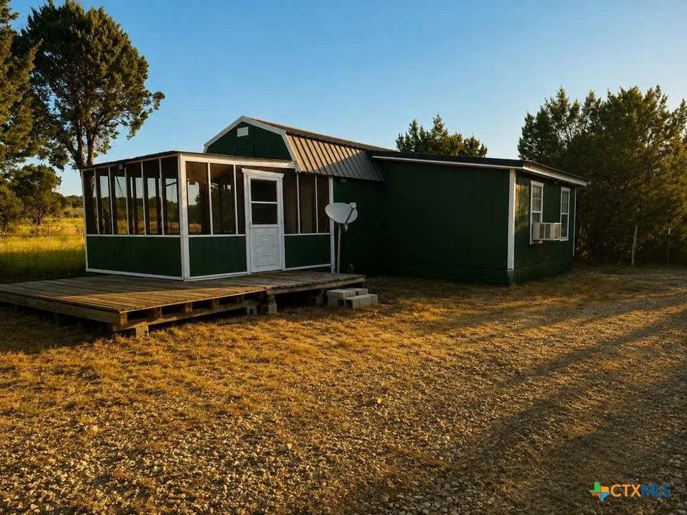1098 Winter Road Gatesville, TX 76528