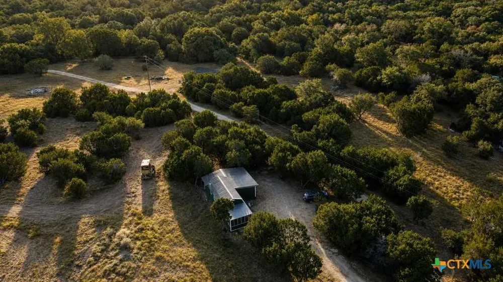 1098 Winter Road Gatesville, TX 76528