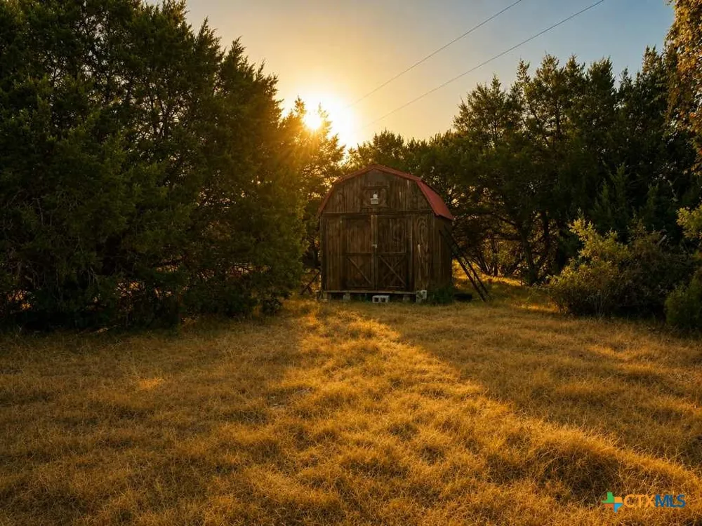 1098 Winter Road Gatesville, TX 76528
