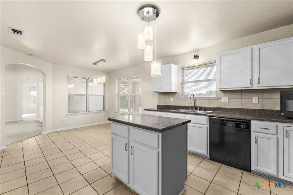 211 Sims Ridge Drive Nolanville, TX 76559