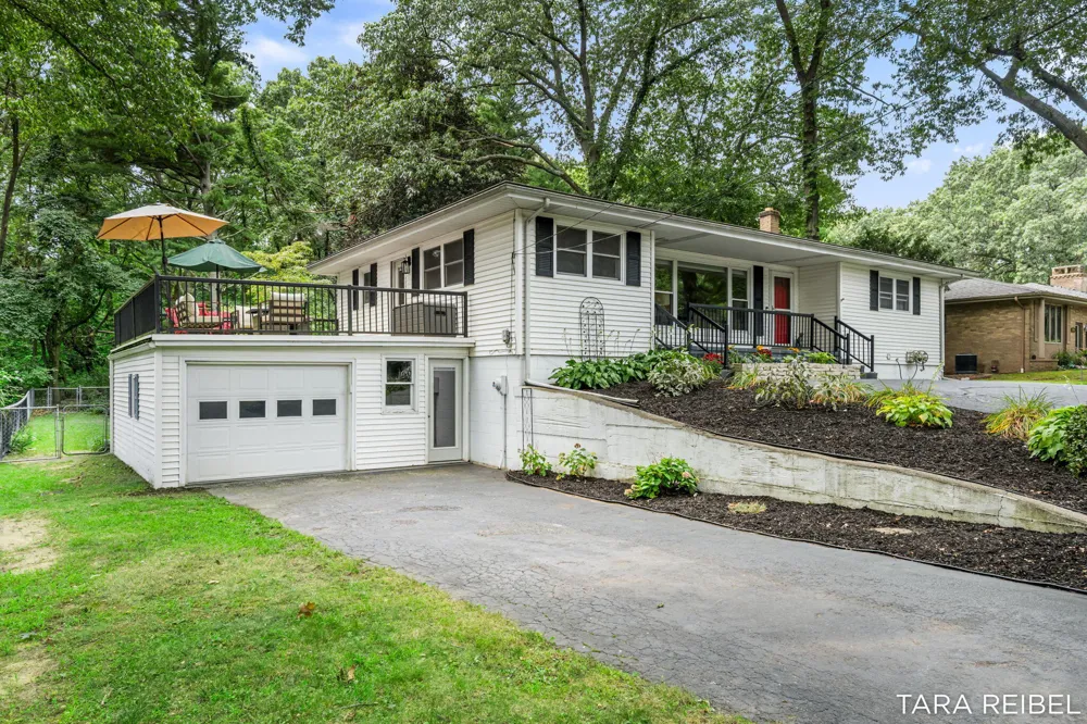 2750 Wildwood Lane Stevensville, MI 49127