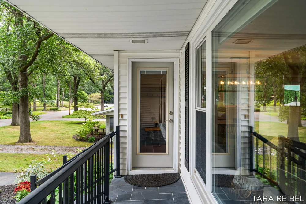 2750 Wildwood Lane Stevensville, MI 49127