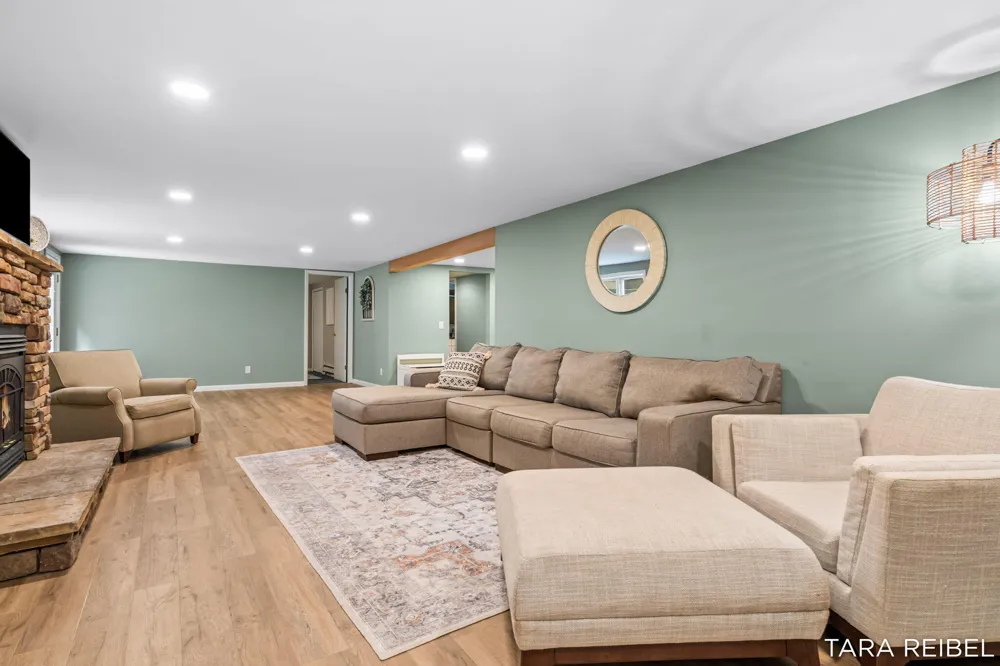 2750 Wildwood Lane Stevensville, MI 49127