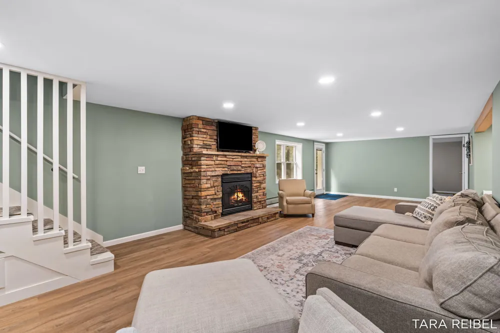 2750 Wildwood Lane Stevensville, MI 49127