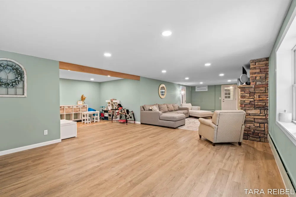 2750 Wildwood Lane Stevensville, MI 49127