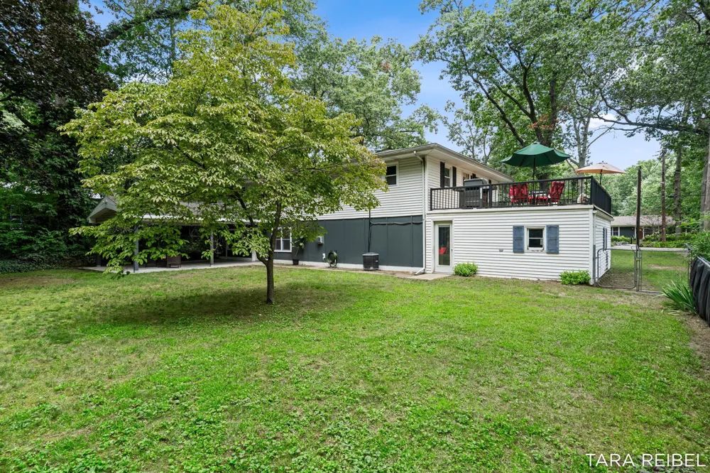 2750 Wildwood Lane Stevensville, MI 49127