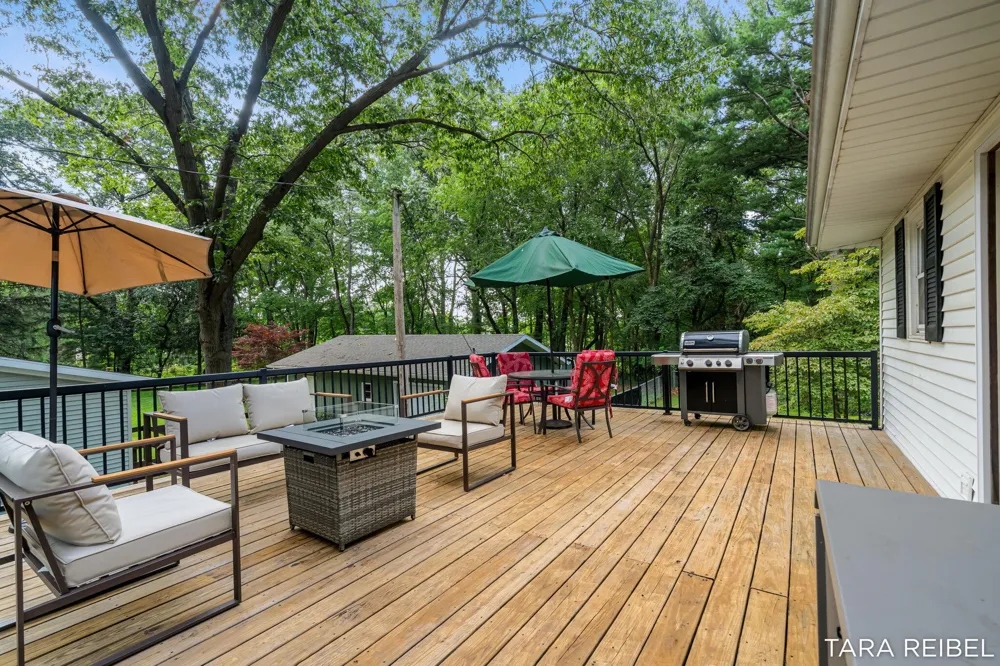 2750 Wildwood Lane Stevensville, MI 49127