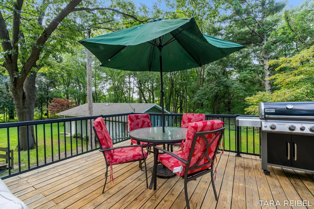 2750 Wildwood Lane Stevensville, MI 49127