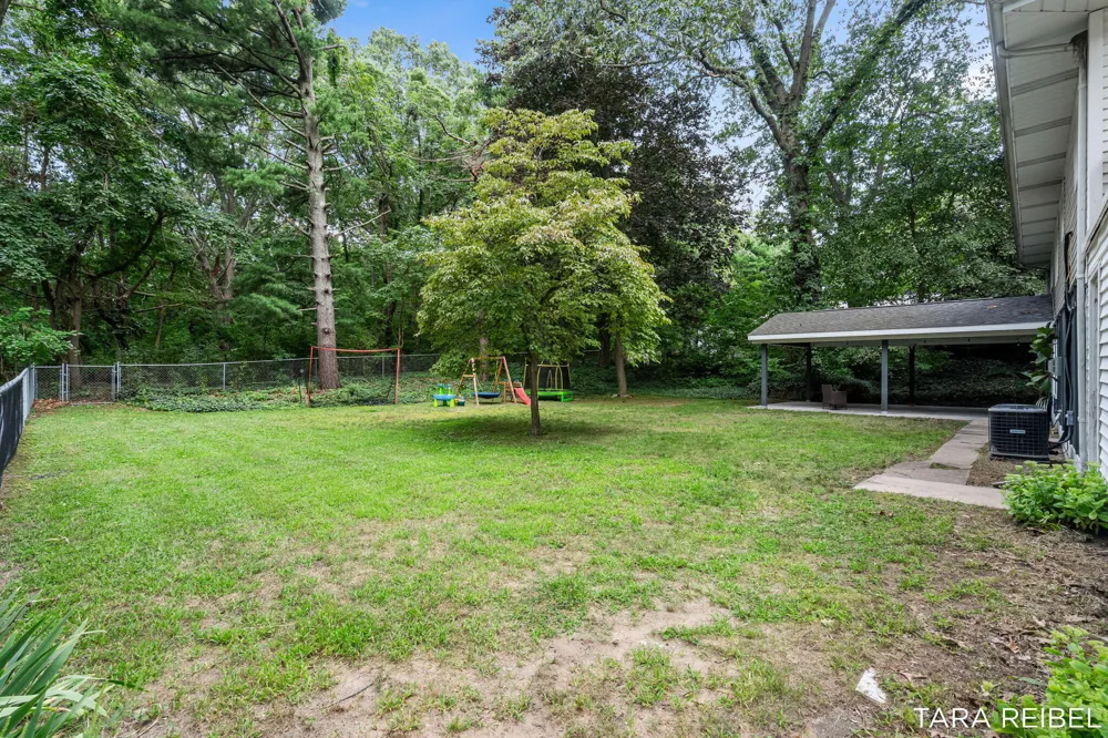 2750 Wildwood Lane Stevensville, MI 49127