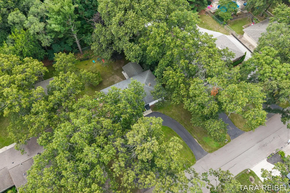 2750 Wildwood Lane Stevensville, MI 49127