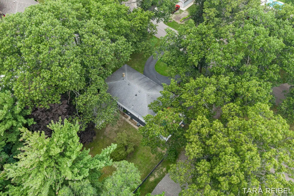 2750 Wildwood Lane Stevensville, MI 49127