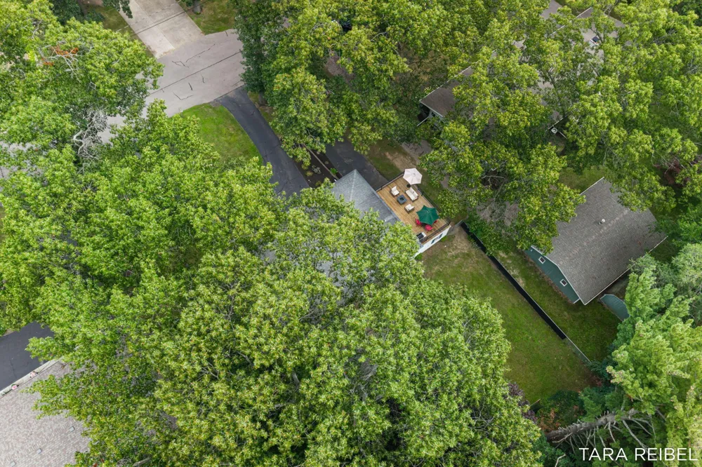 2750 Wildwood Lane Stevensville, MI 49127